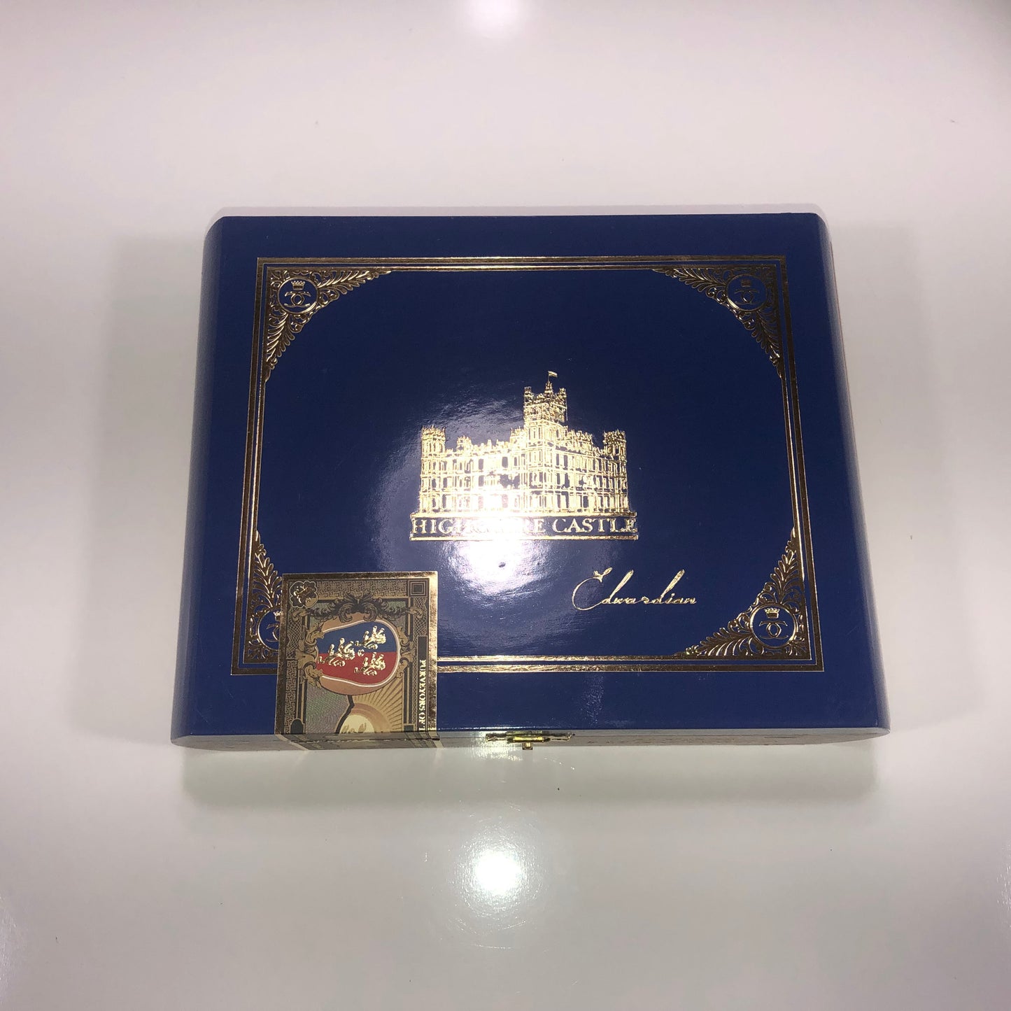 Highclere Castle Corona Empty Wooden Cigar Box 8.75x6.75x2.25