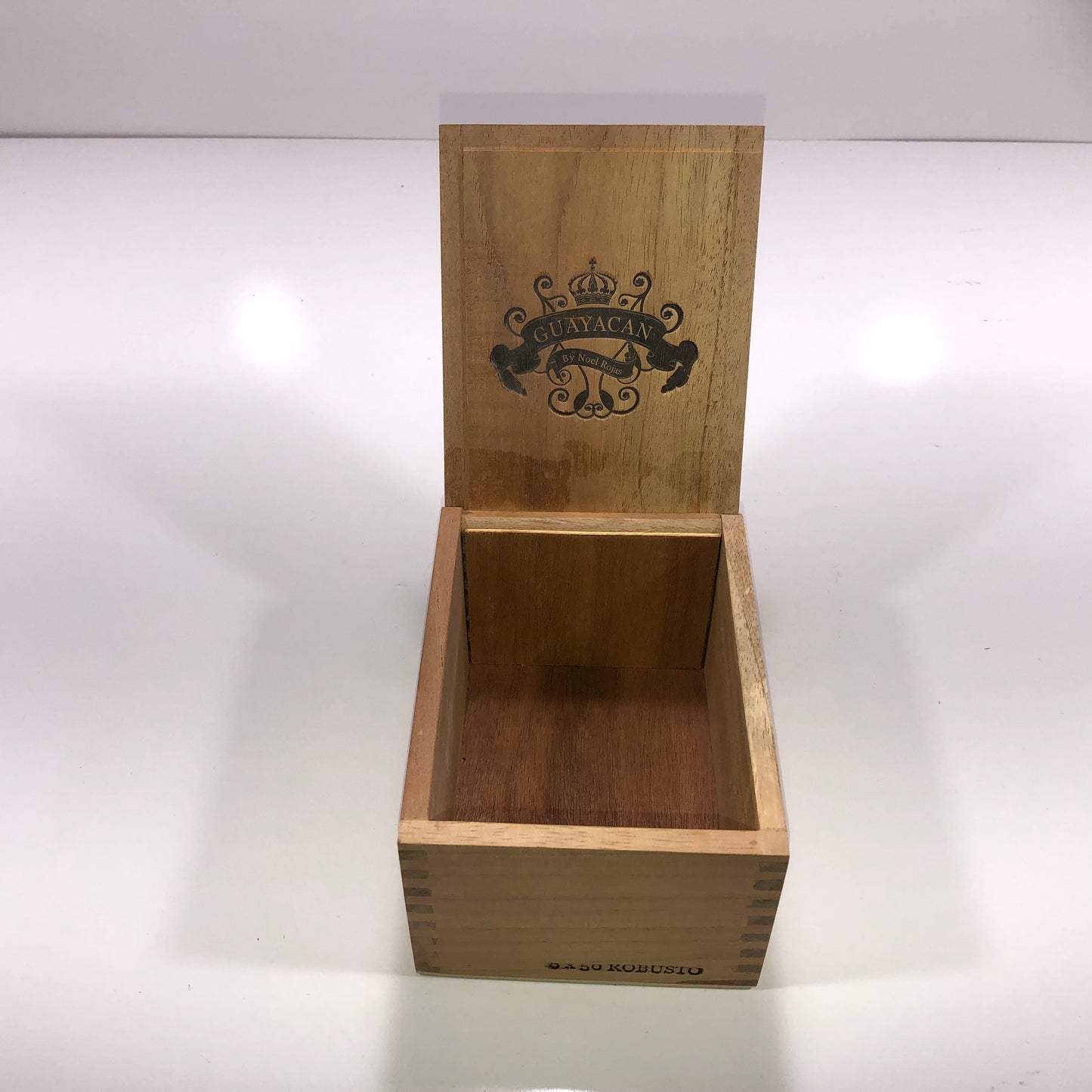 Guayacan Robusto Empty Wooden Cigar Box 4.5x6.25x3.75