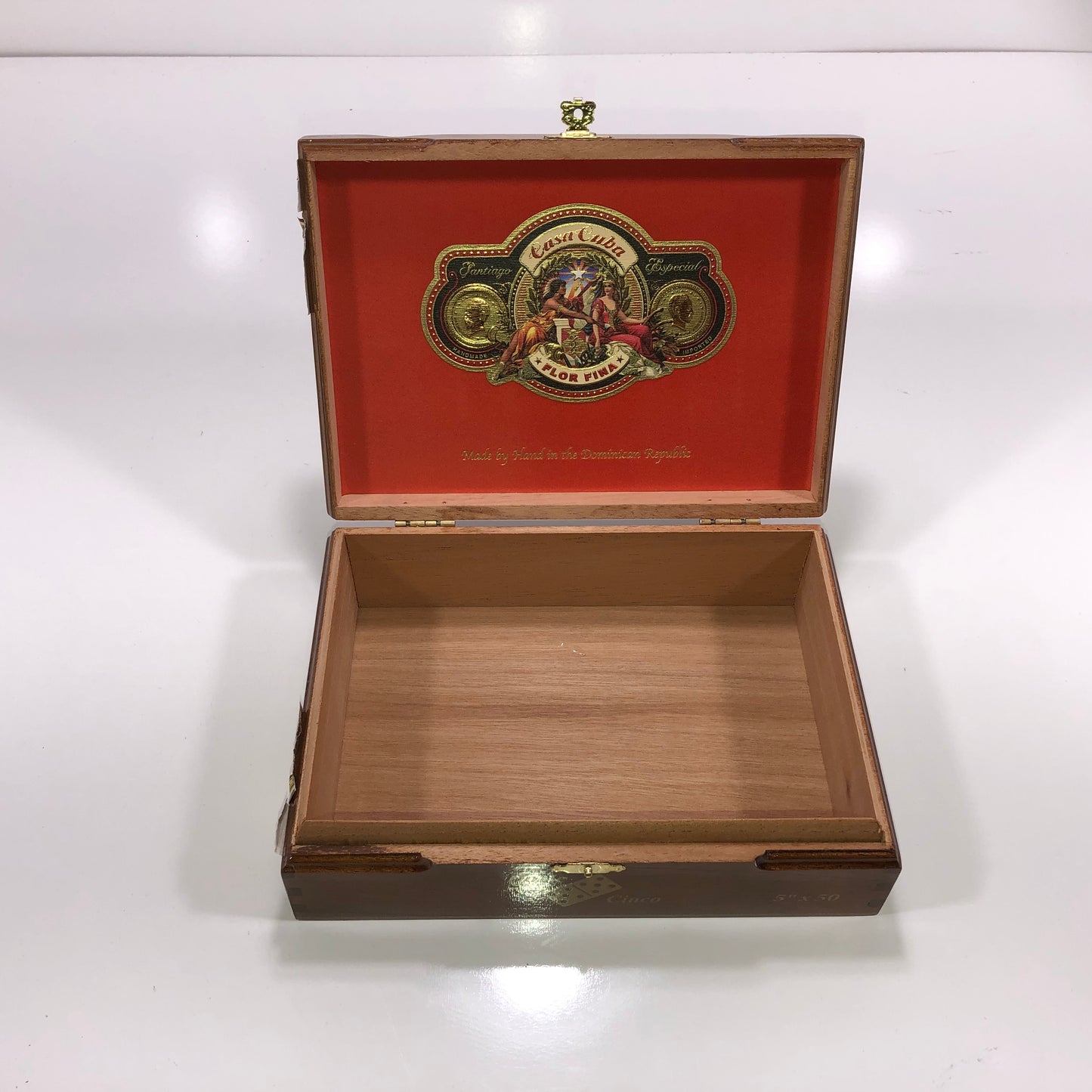 Arturo Fuente Casa Flor Fina Doble Cinco Empty Wooden Cigar Box 8.25x6x2.75