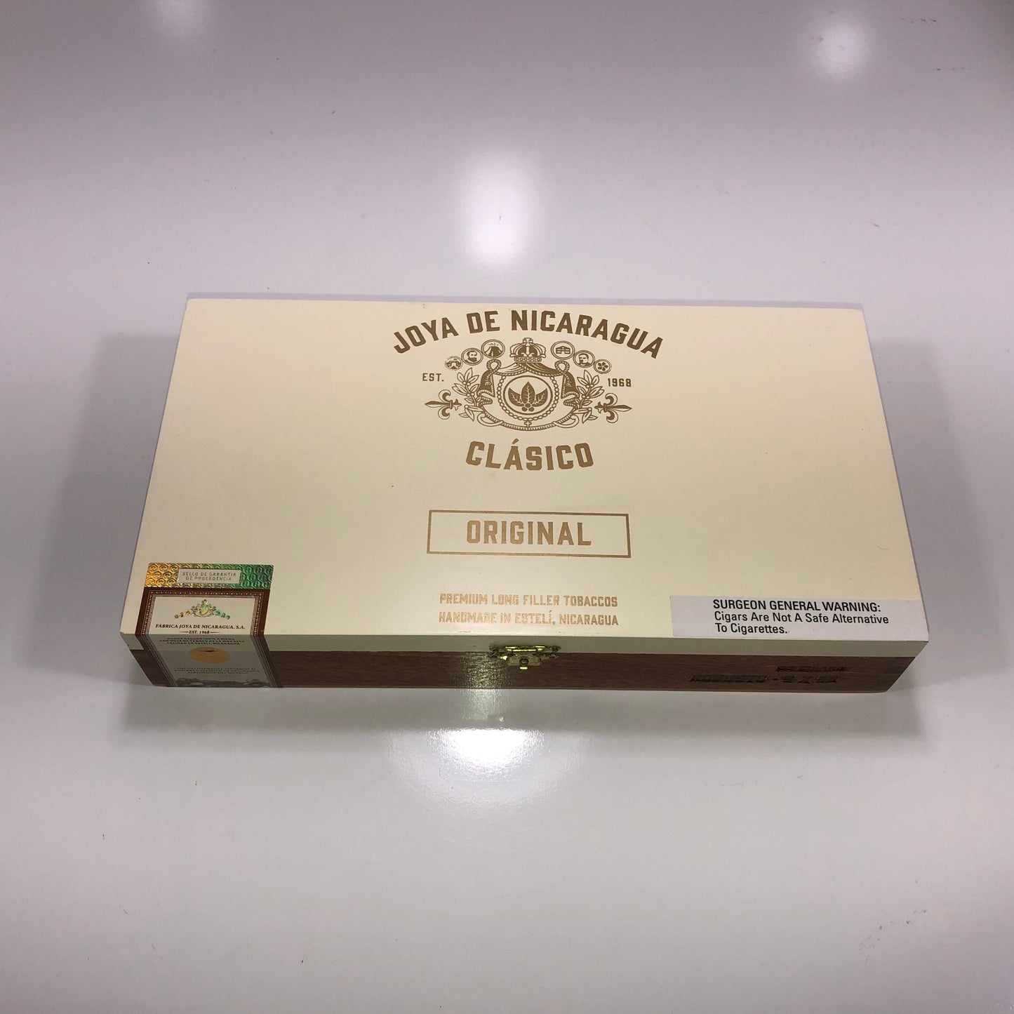 Joya De Nicaragua Clasico Robusto Empty Wooden Cigar Box 11x6x2