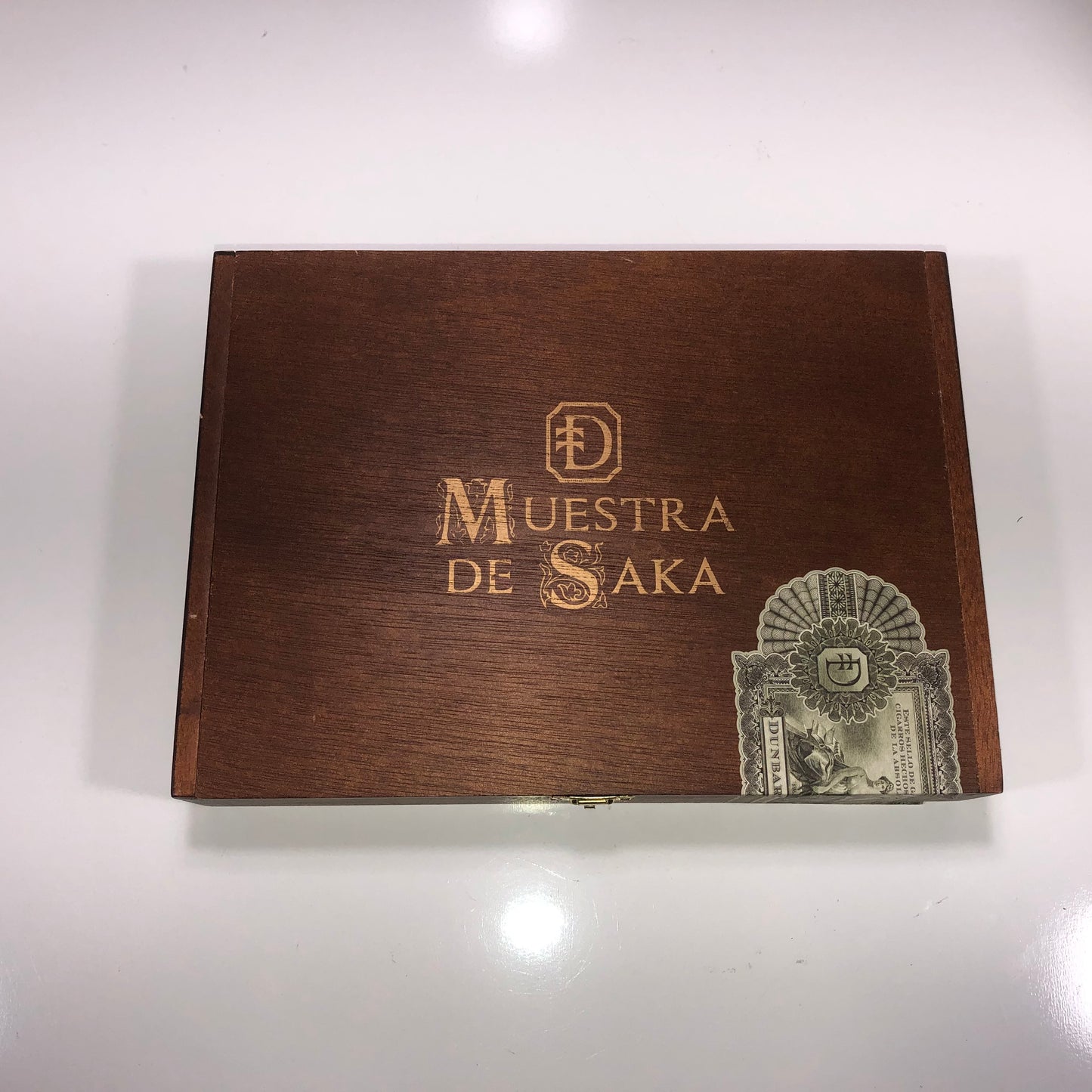 Muestra De Saka Exclusivo Empty Wooden Cigar Box 10x7.5x1.75