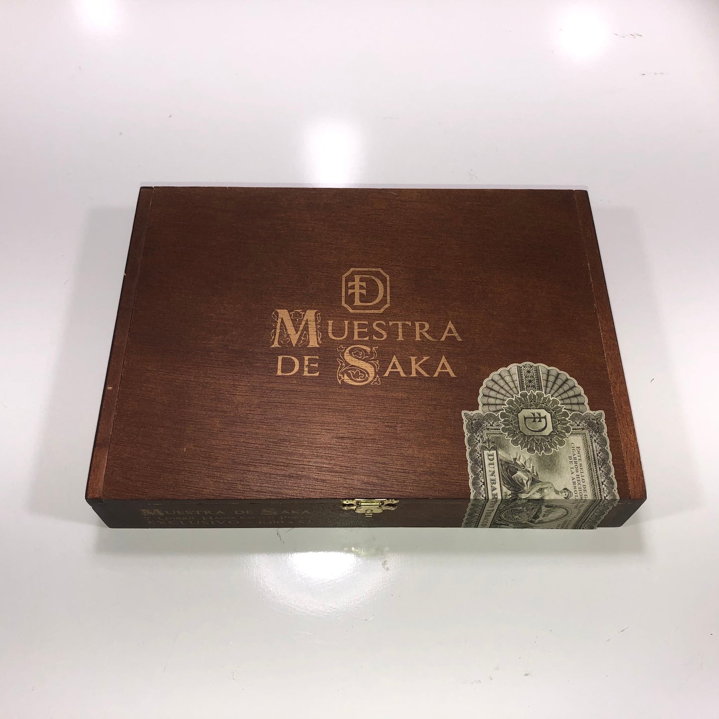 Muestra De Saka Exclusivo Empty Wooden Cigar Box 10x7.5x1.75