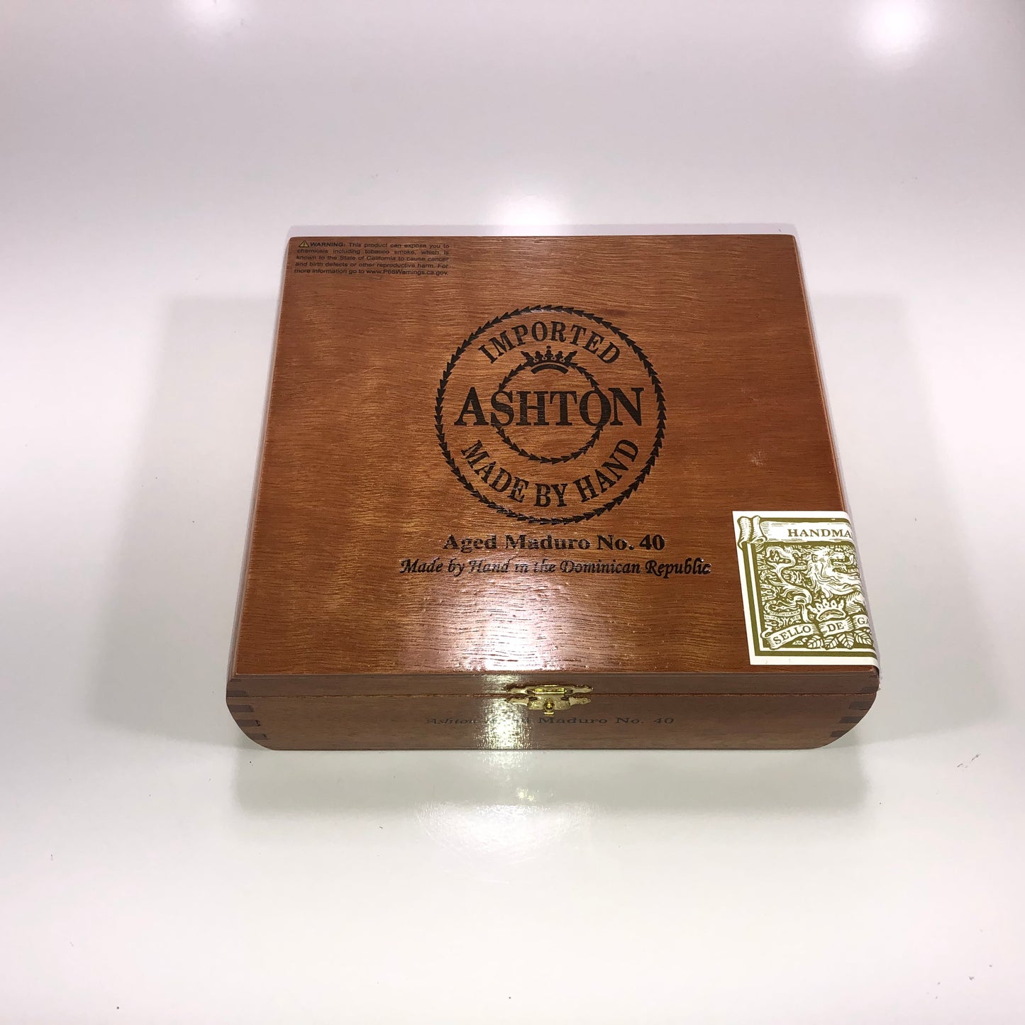 Ashton Classic Maduro No40 Empty Wooden Cigar Box 7.75x6.75x2.5