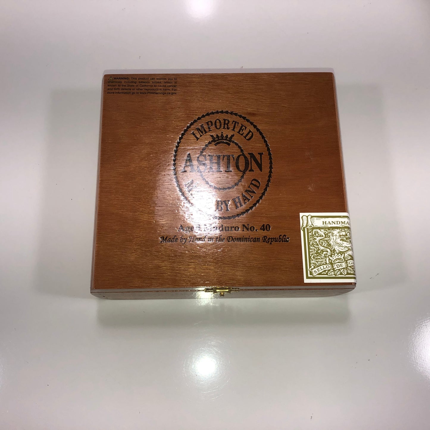 Ashton Classic Maduro No40 Empty Wooden Cigar Box 7.75x6.75x2.5