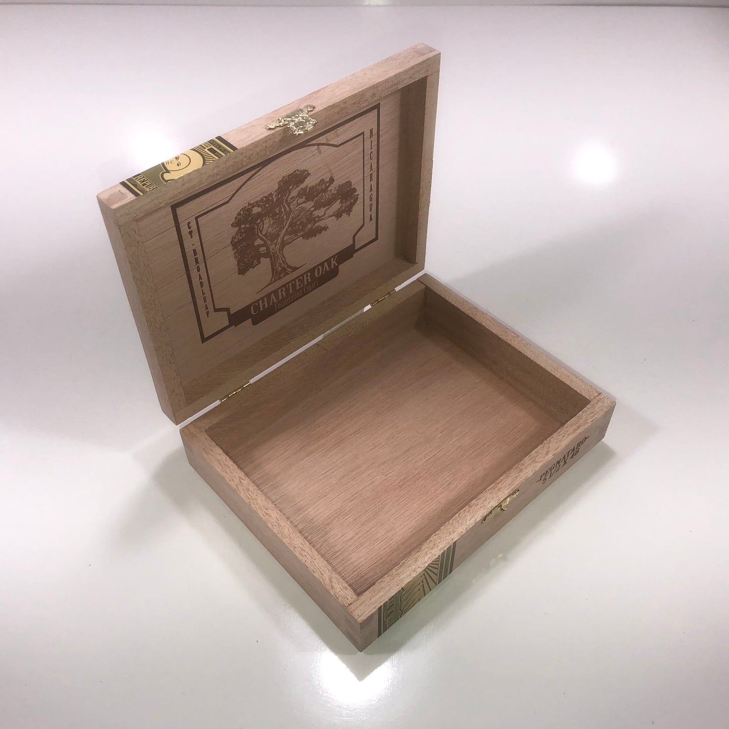 Charter Oak Empty Cigar Box 7x5.5x2 (1)