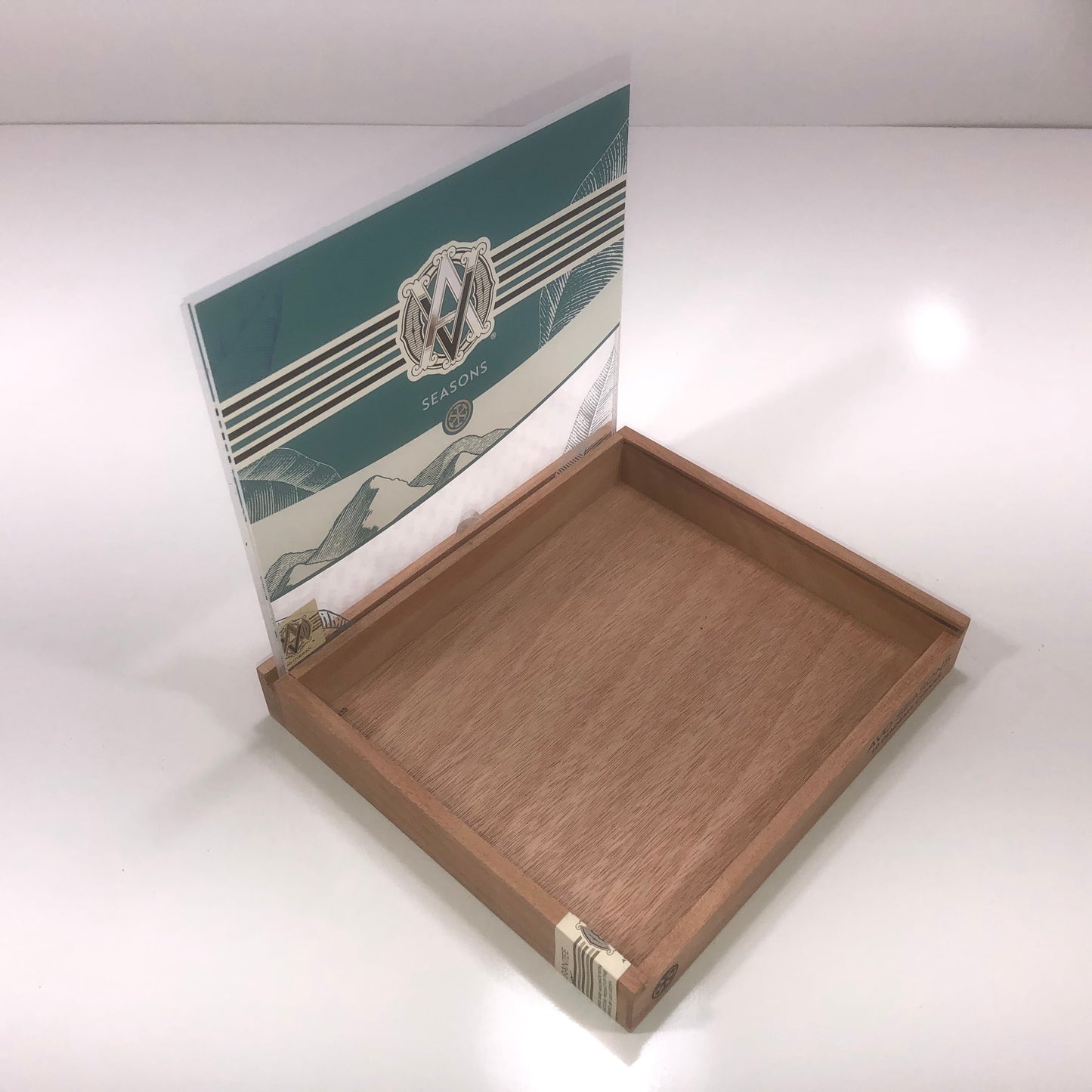 Avo Seasons Empty Wooden Cigar Box 8.5x7.75x1.25