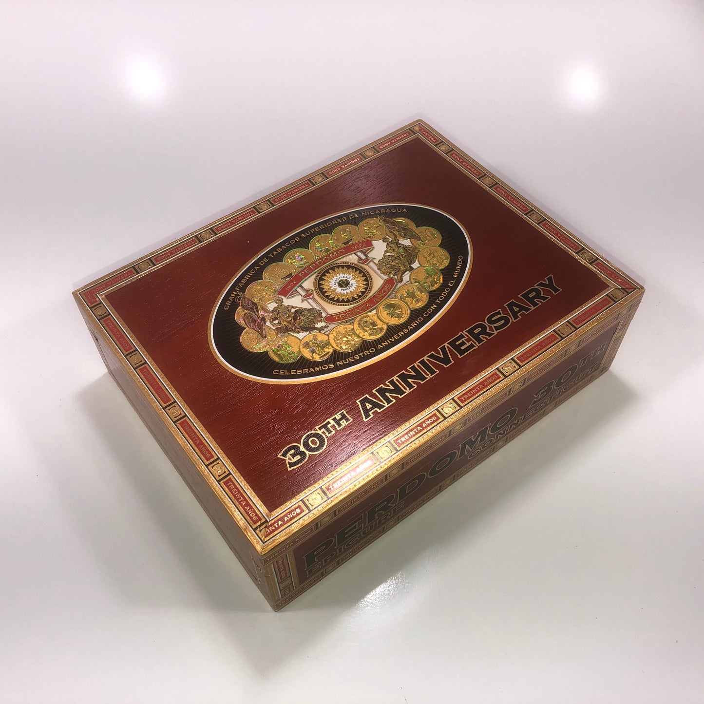 Perdomo 30th Connecticut Epicure Empty Wooden Cigar Box 9.5x7.25x3