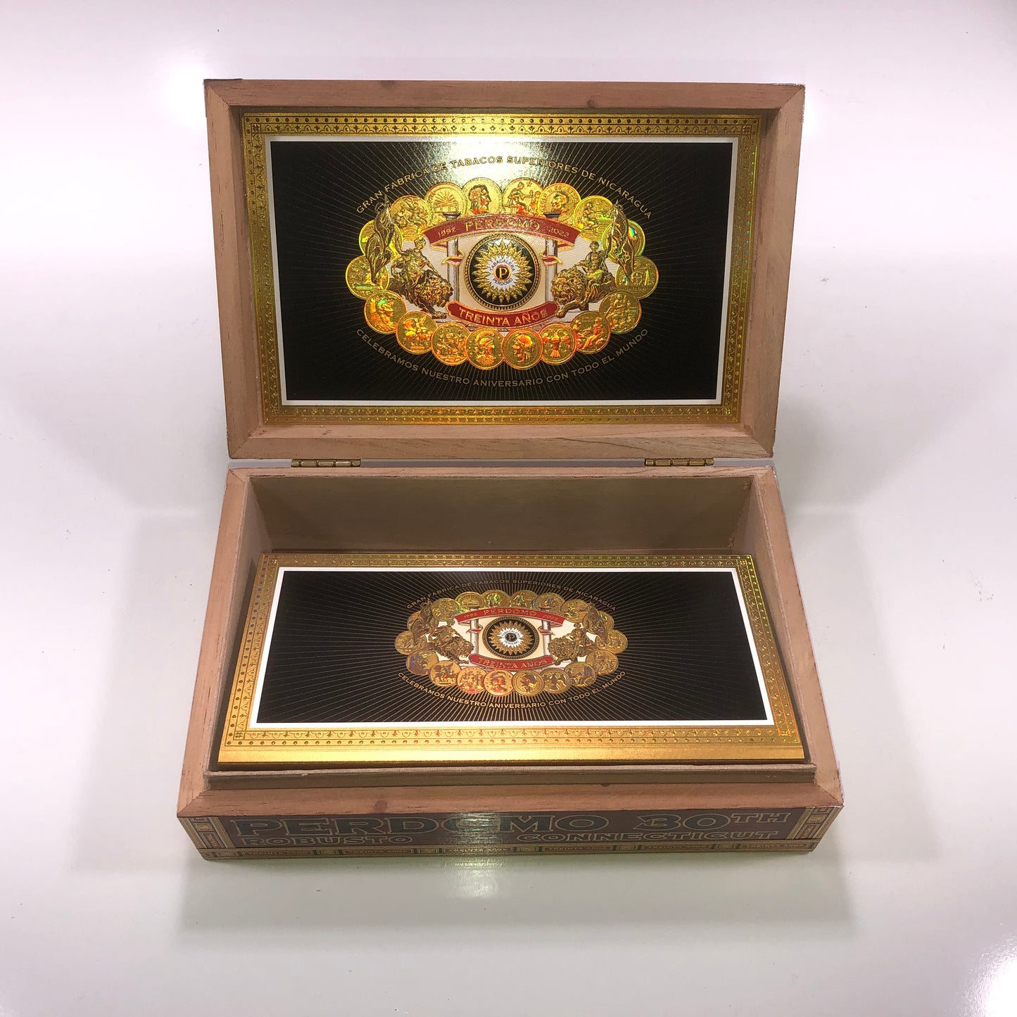 Perdomo 30th Connecticut Robusto Empty Wooden Cigar Box 9.5x6.25x2.75