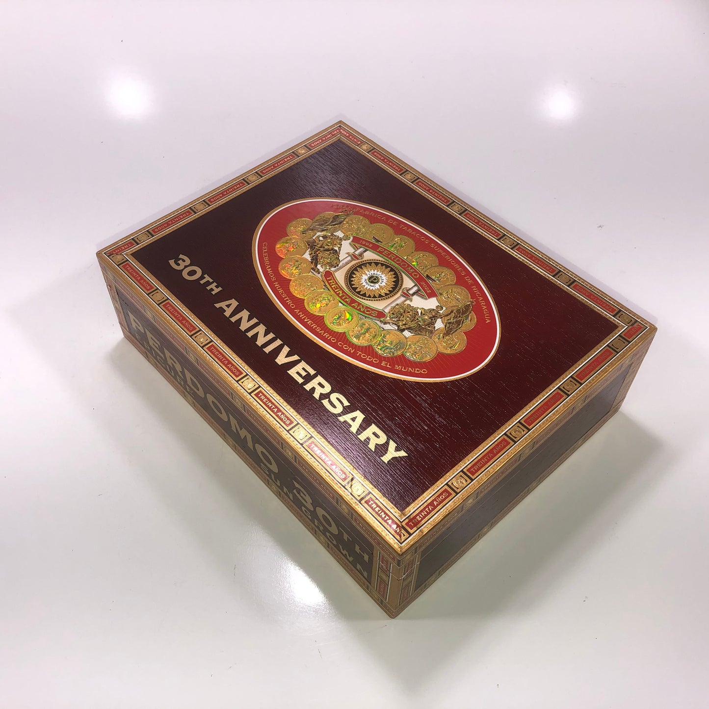 Perdomo 30th Sun Grown Epicure Empty Wooden Cigar Box 9.5x7.25x3