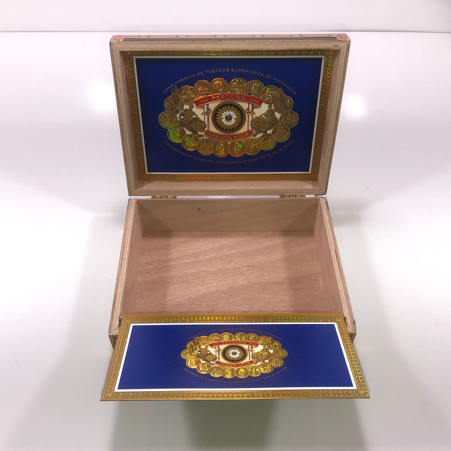 Perdomo 30th Maduro Epicure Empty Wooden Cigar Box 9.5x7.25x3