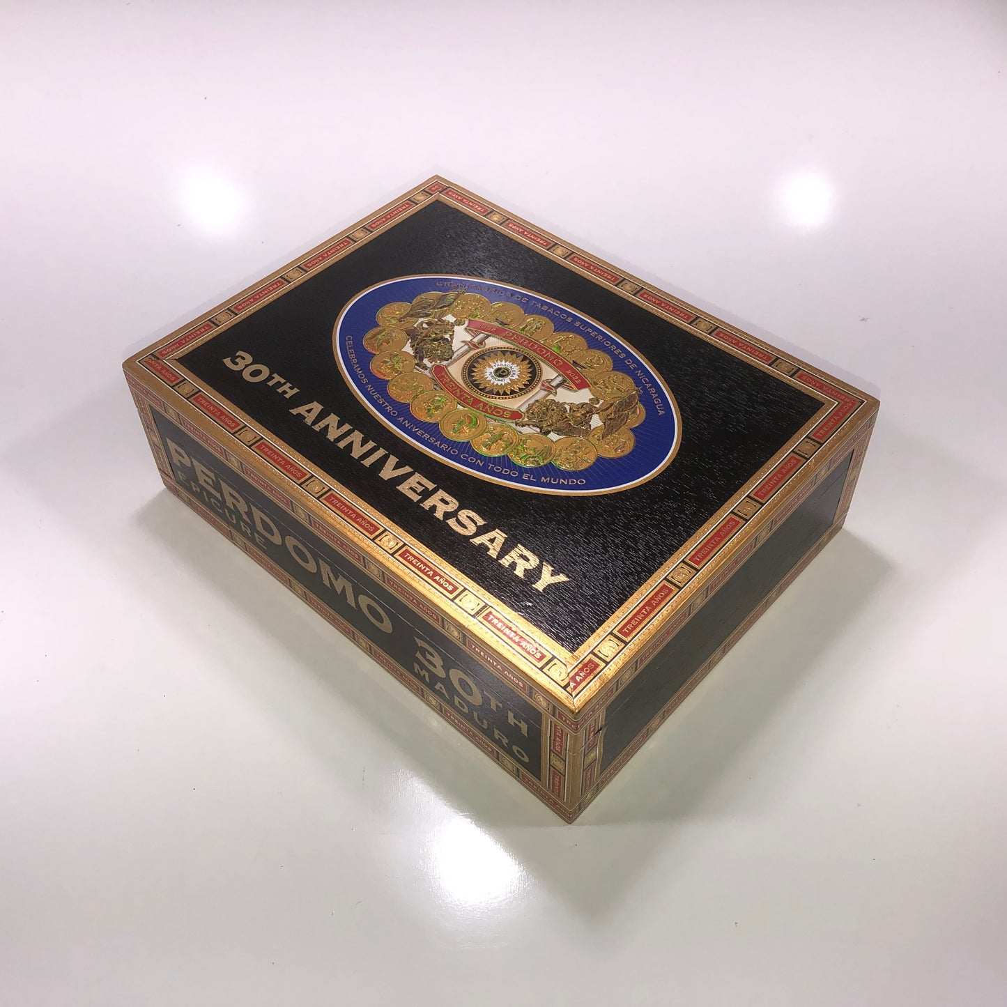 Perdomo 30th Maduro Epicure Empty Wooden Cigar Box 9.5x7.25x3