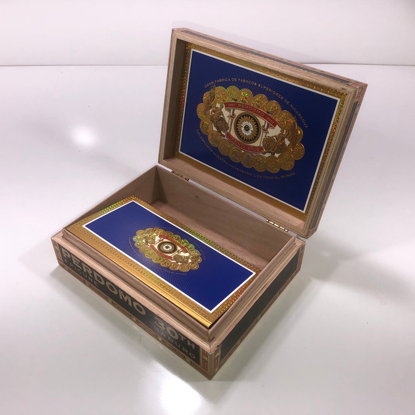 Perdomo 30th Maduro Epicure Empty Wooden Cigar Box 9.5x7.25x3