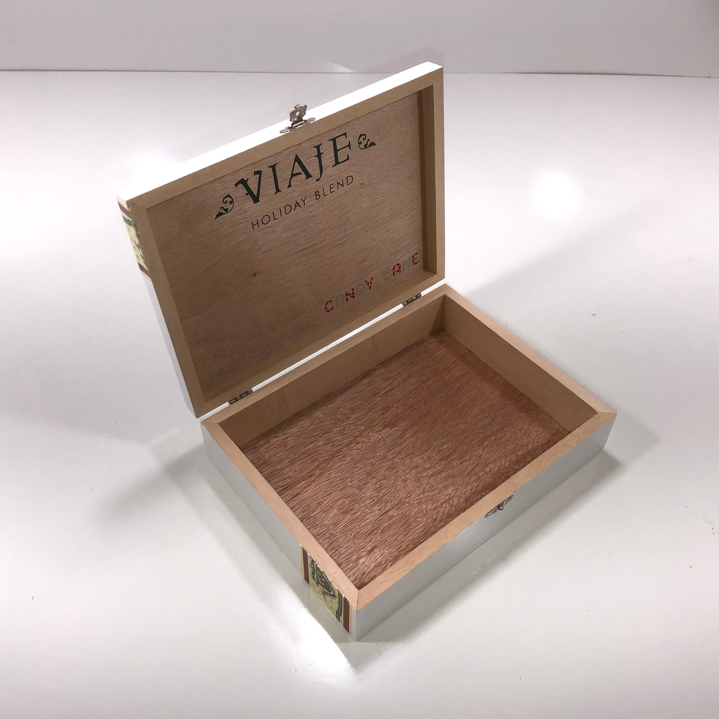 Viaje Seasonal Empty Wooden Cigar Box 9x7x2.25