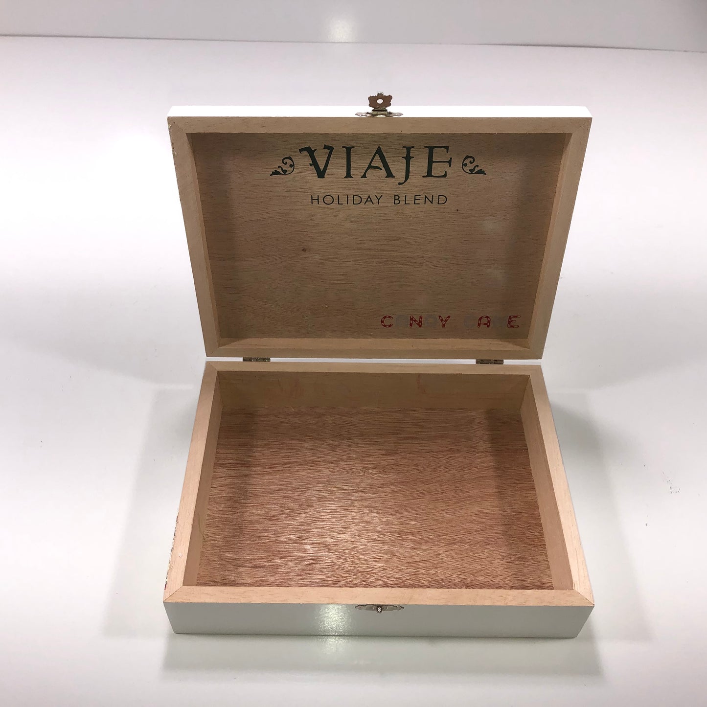 Viaje Seasonal Empty Wooden Cigar Box 9x7x2.25