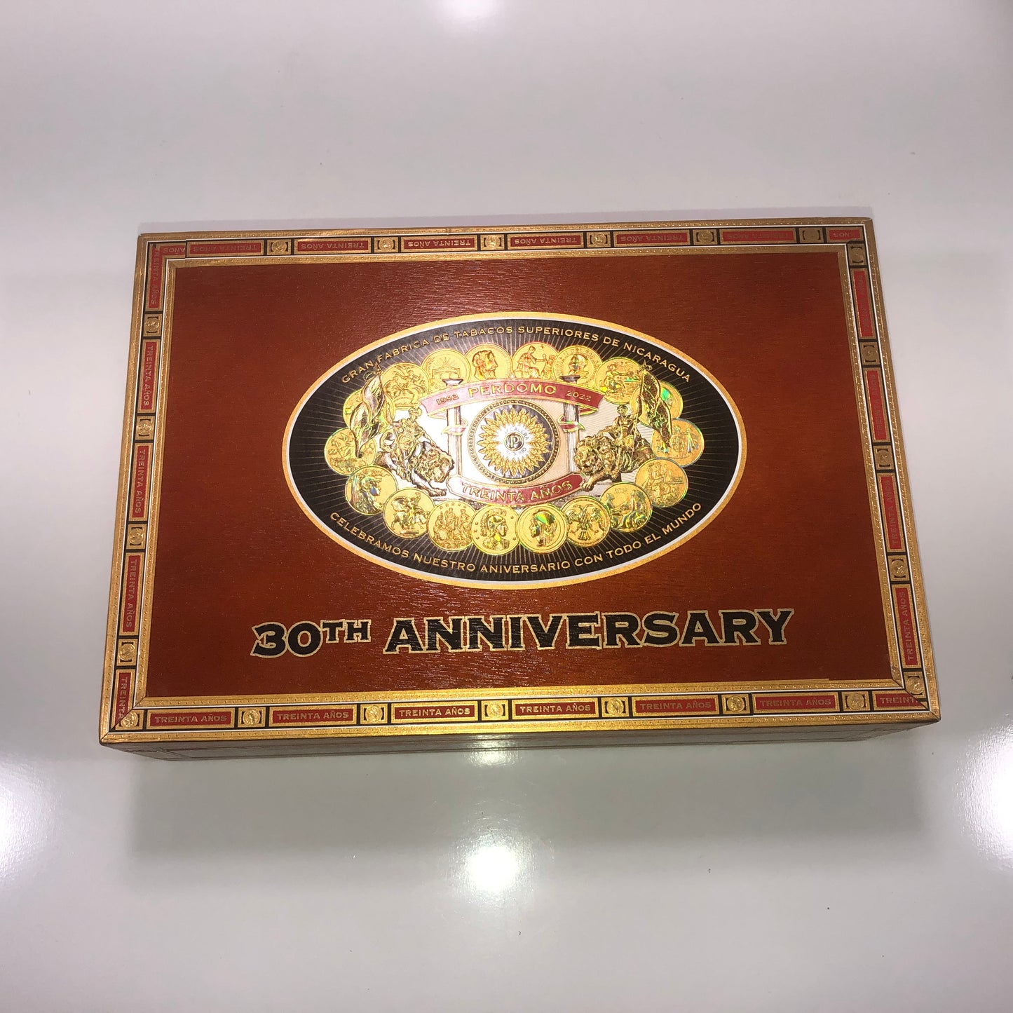 Perdomo 30th Connecticut Gordo Empty Wooden Cigar Box 10.5x7x3