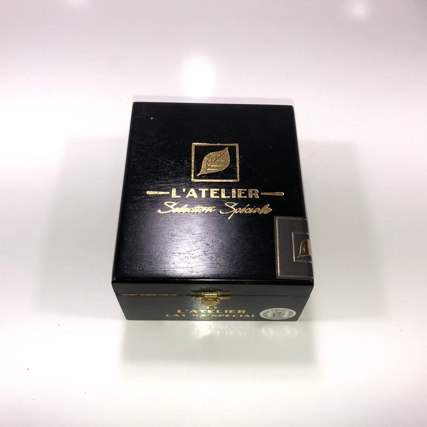 L'Atelier Lat52 Empty Wooden Cigar Box 5x6x2.75