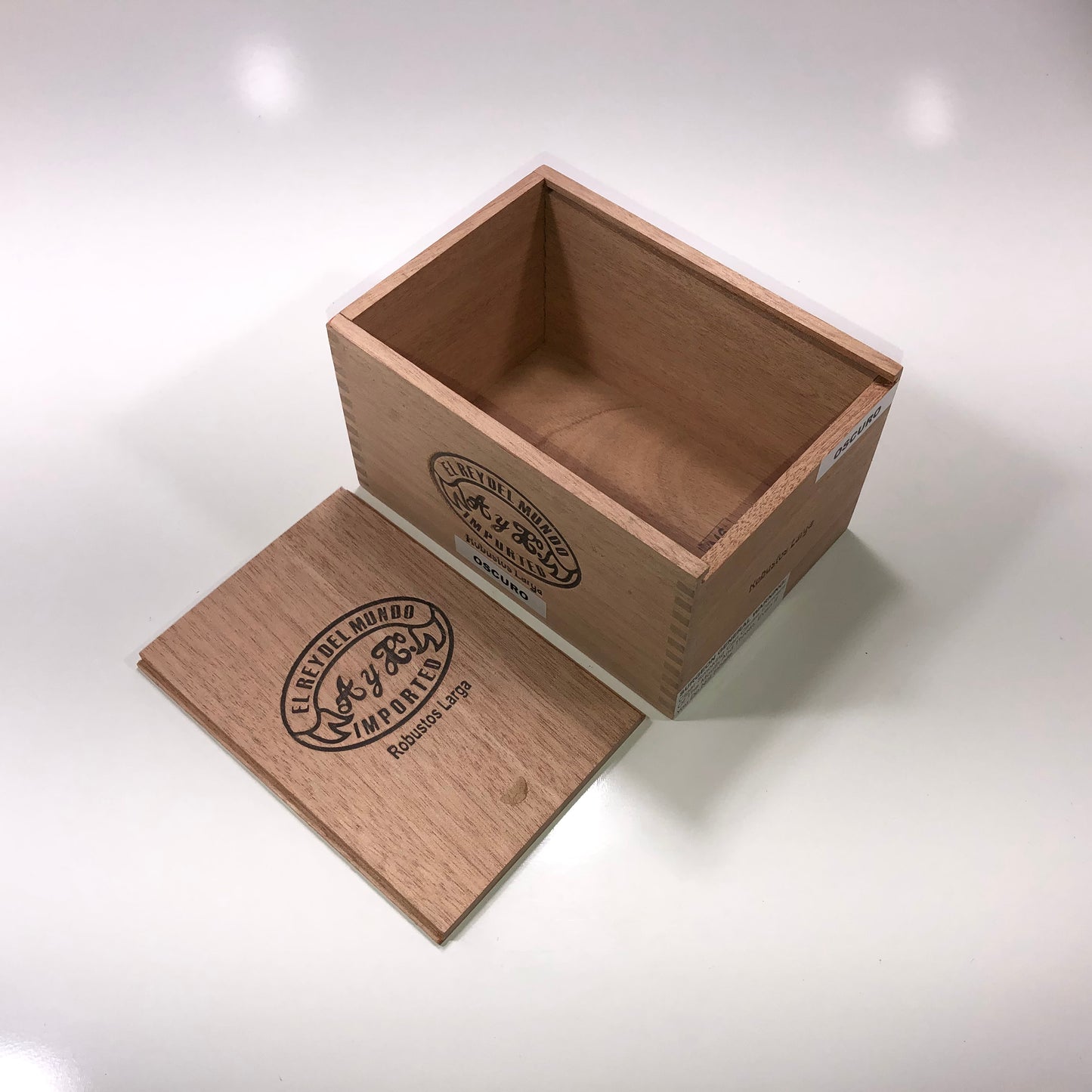 Del Mundo Robusto Empty Wooden Cigar Box 4.75x7x4