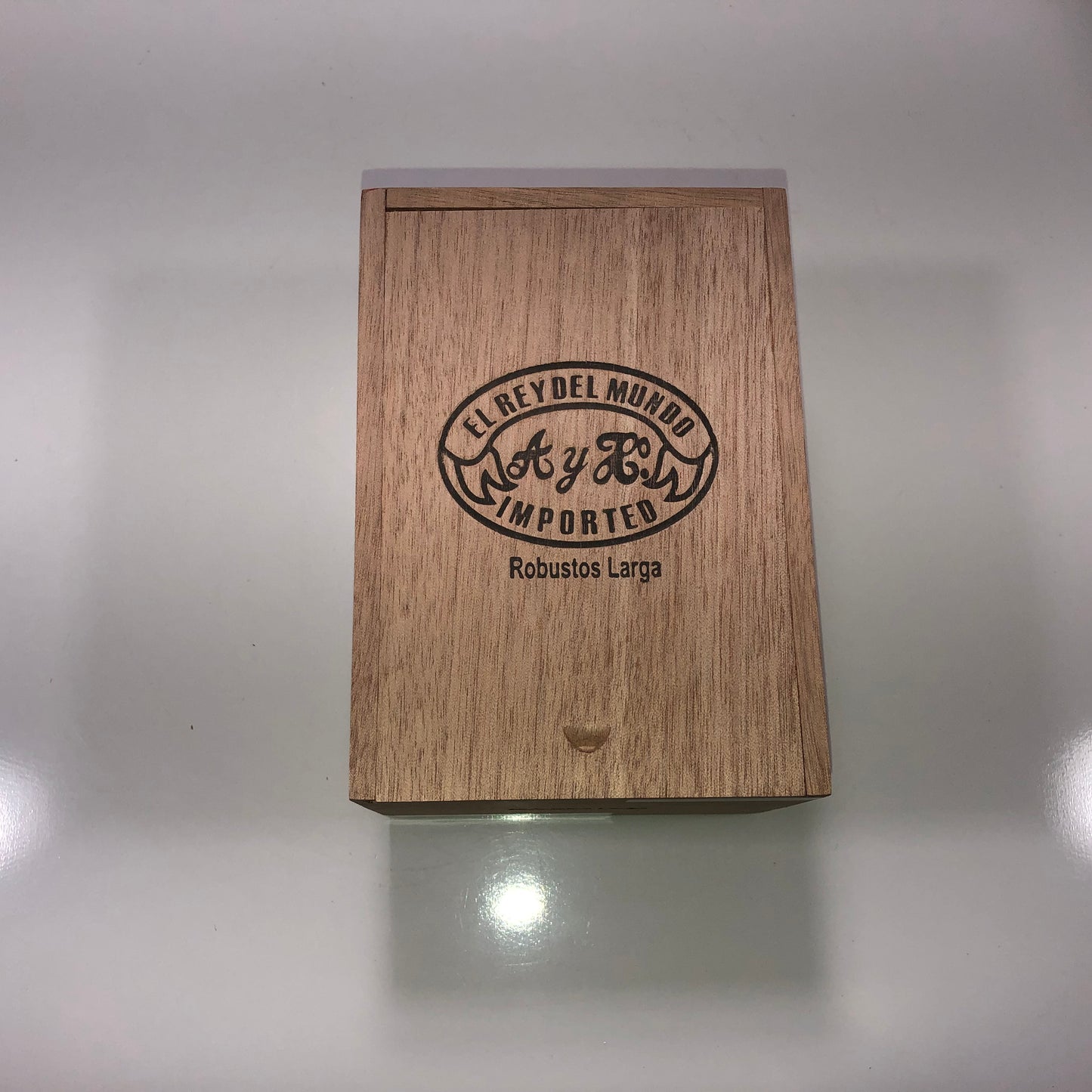 Del Mundo Robusto Empty Wooden Cigar Box 4.75x7x4