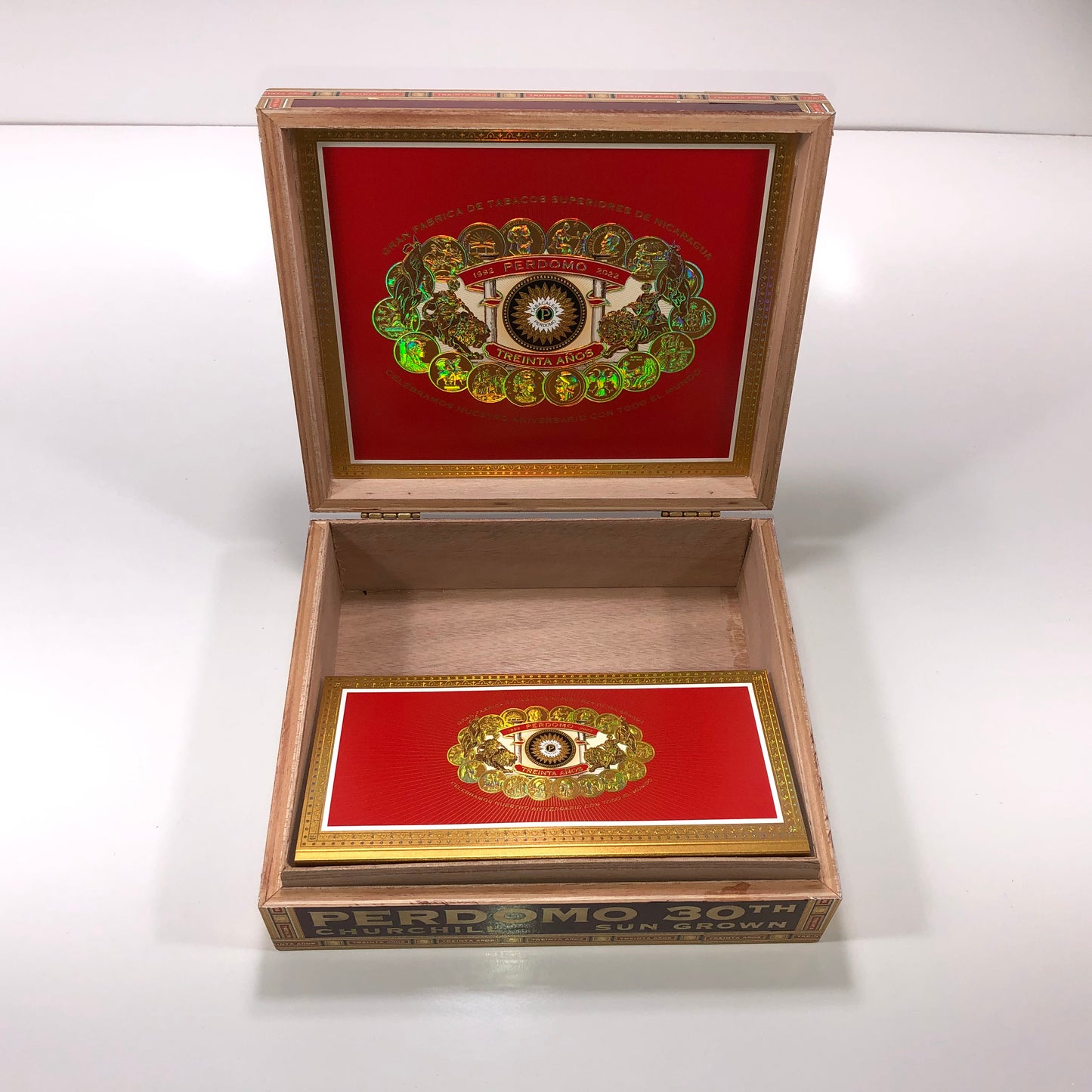 Perdomo 30th Sun Grown Churchill Empty Wooden Cigar Box 9.5x8x2.75