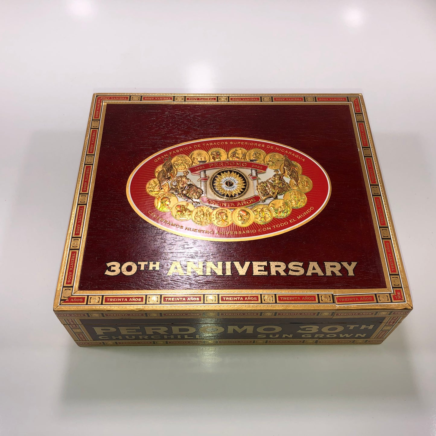 Perdomo 30th Sun Grown Churchill Empty Wooden Cigar Box 9.5x8x2.75