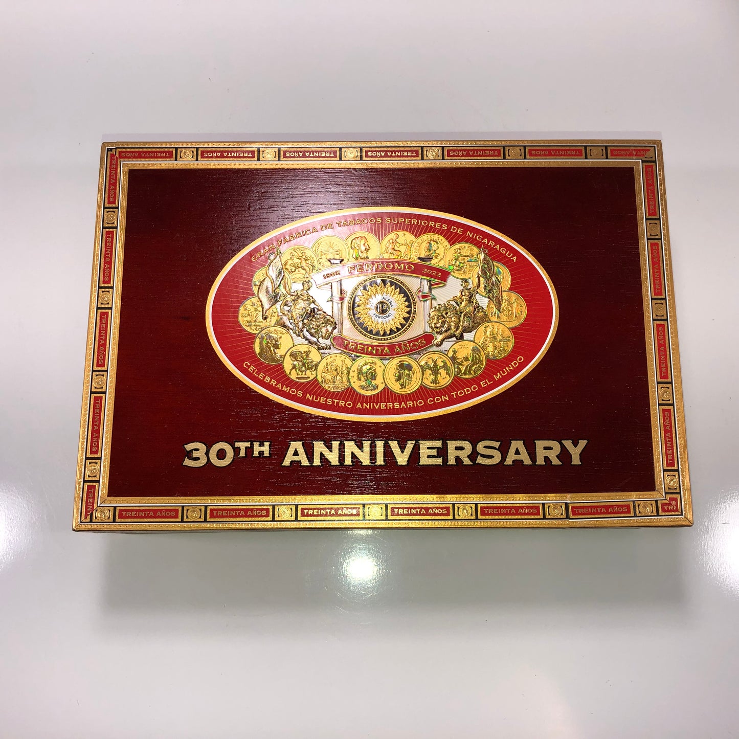 Perdomo 30th Sun Grown Gordo Empty Wooden Cigar Box 10.5x7x3