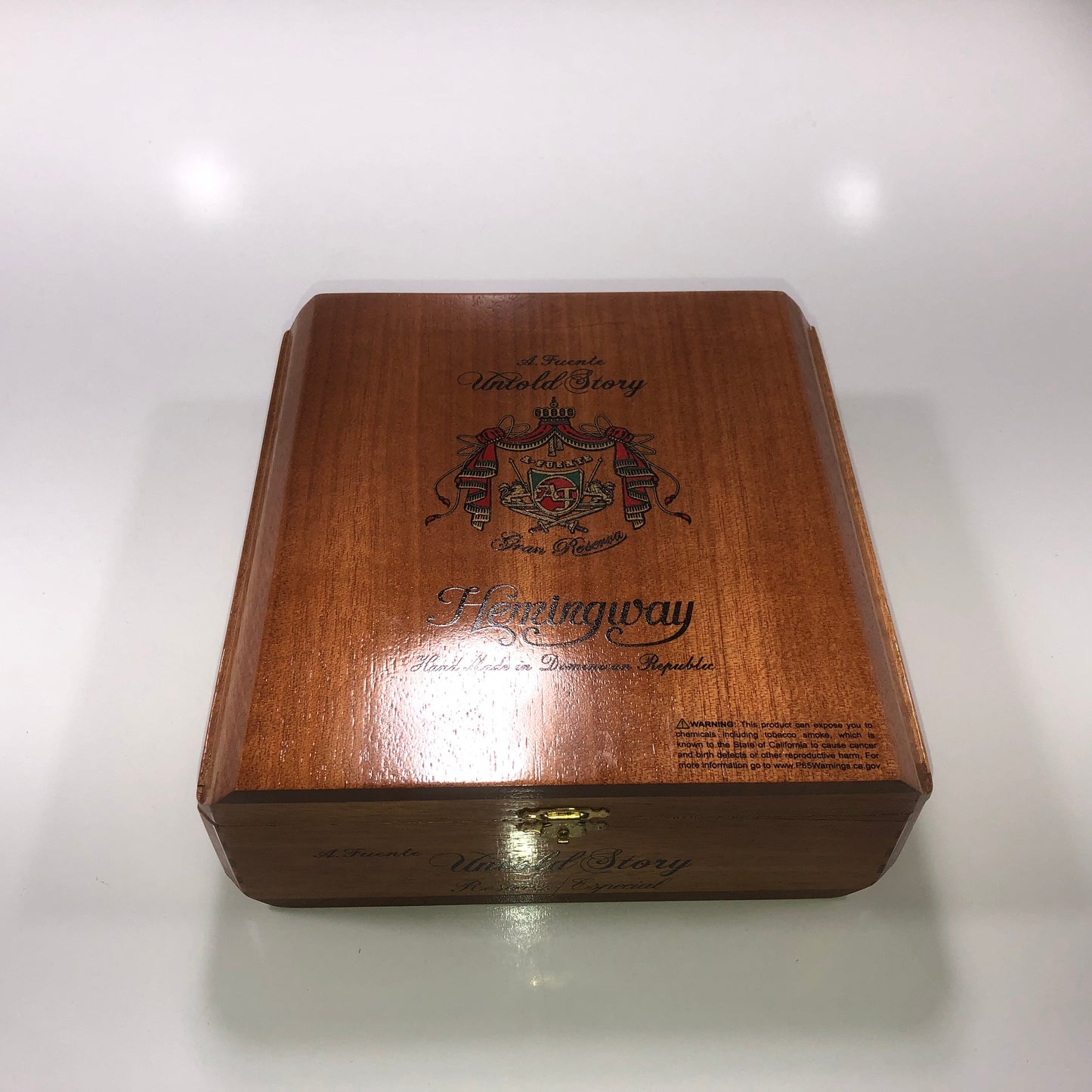 Arturo Fuente Hemingway Untold Story Empty Wooden Cigar Box 8x8.25x3