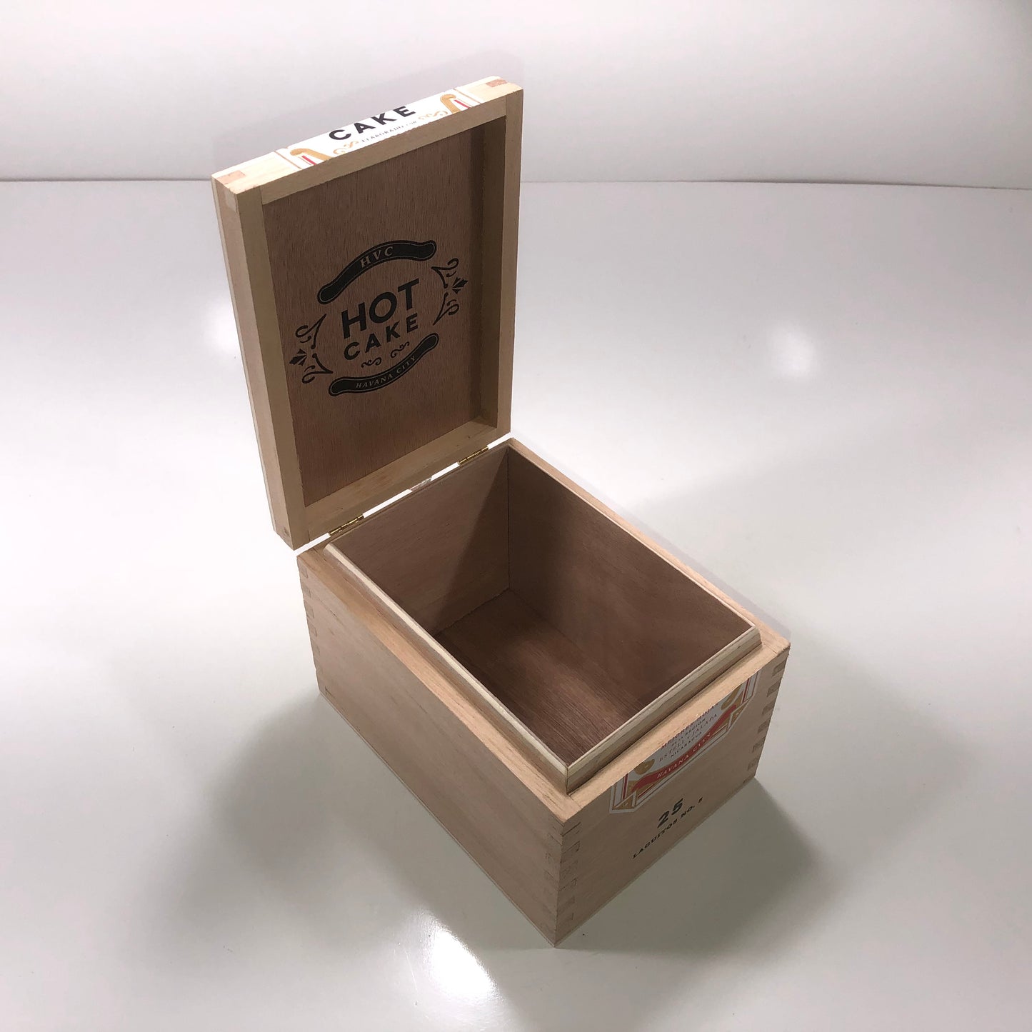 HVC Hot Cake Laguitos No5 Empty Wooden Cigar Box 5.25x7.25x4.75