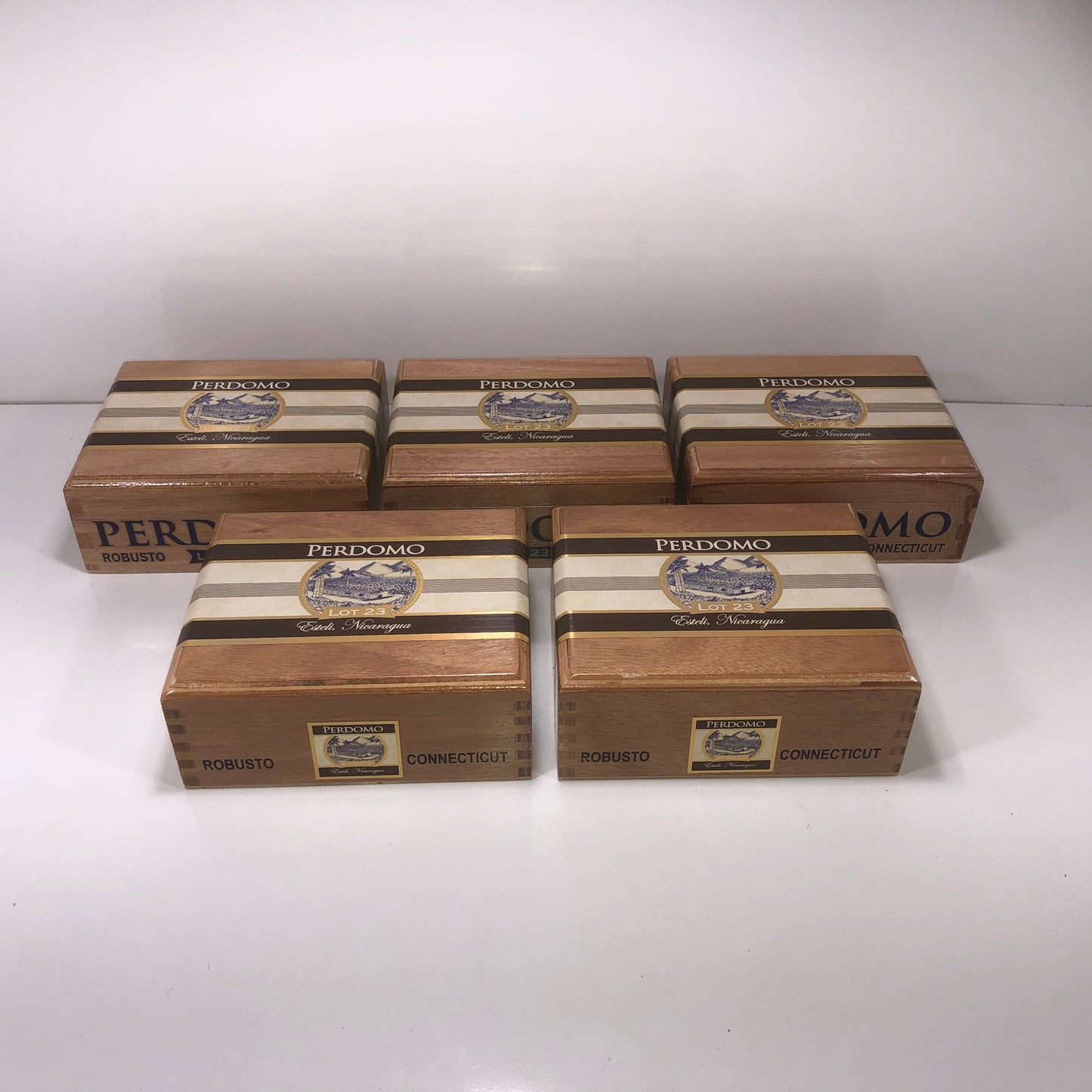 Lot of 5 Perdomo Robusto Empty Wooden Cigar Boxes 7.5x6.25x3 #17