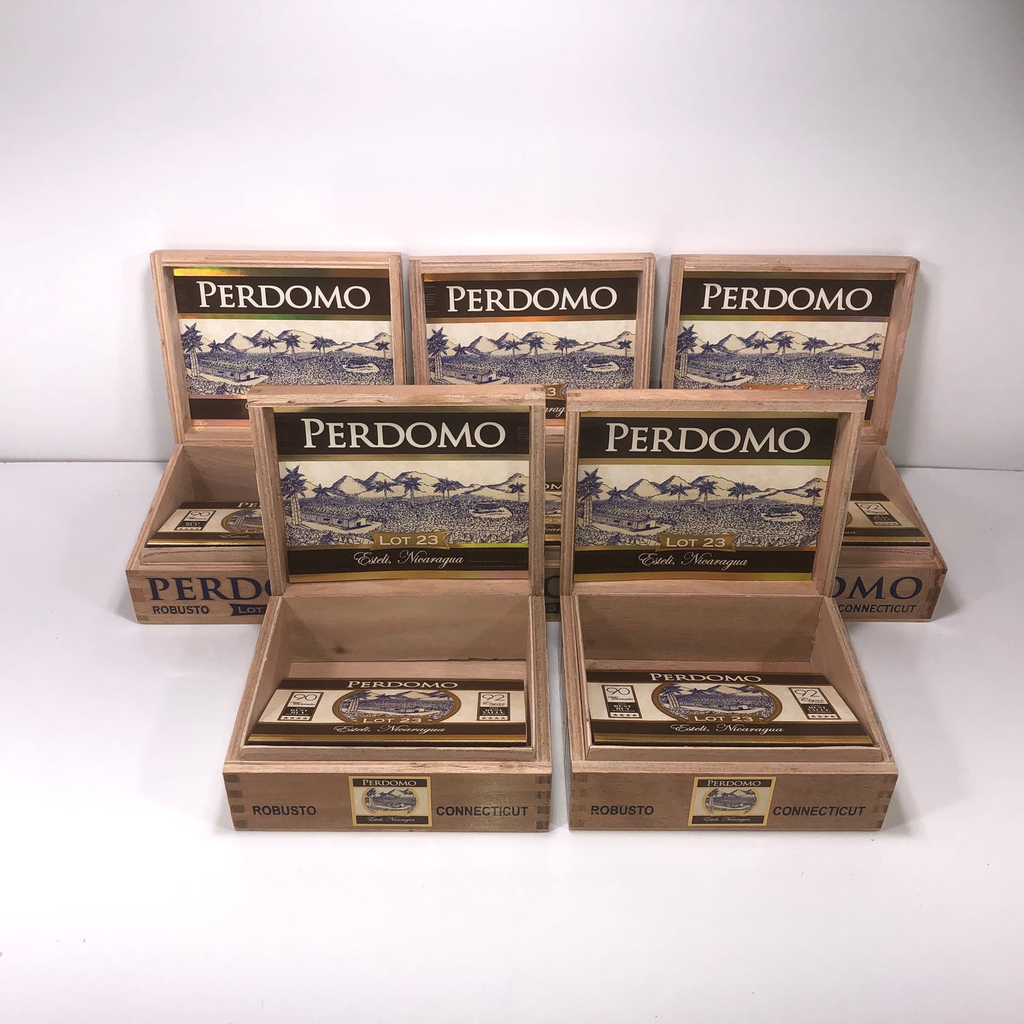 Lot of 5 Perdomo Robusto Empty Wooden Cigar Boxes 7.5x6.25x3 #17