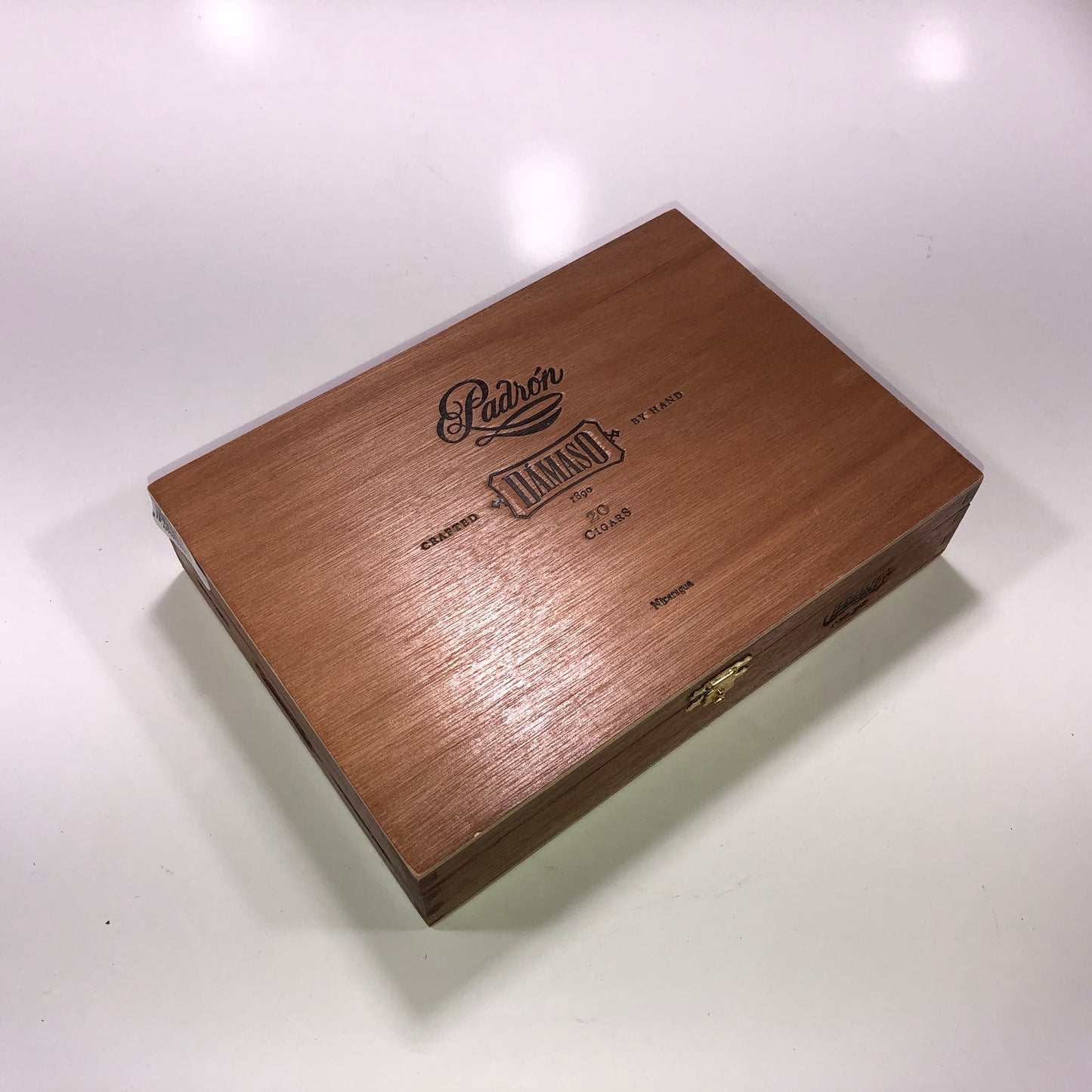 Padron Damaso No32 Empty Wooden Cigar Box 9x6.25x2