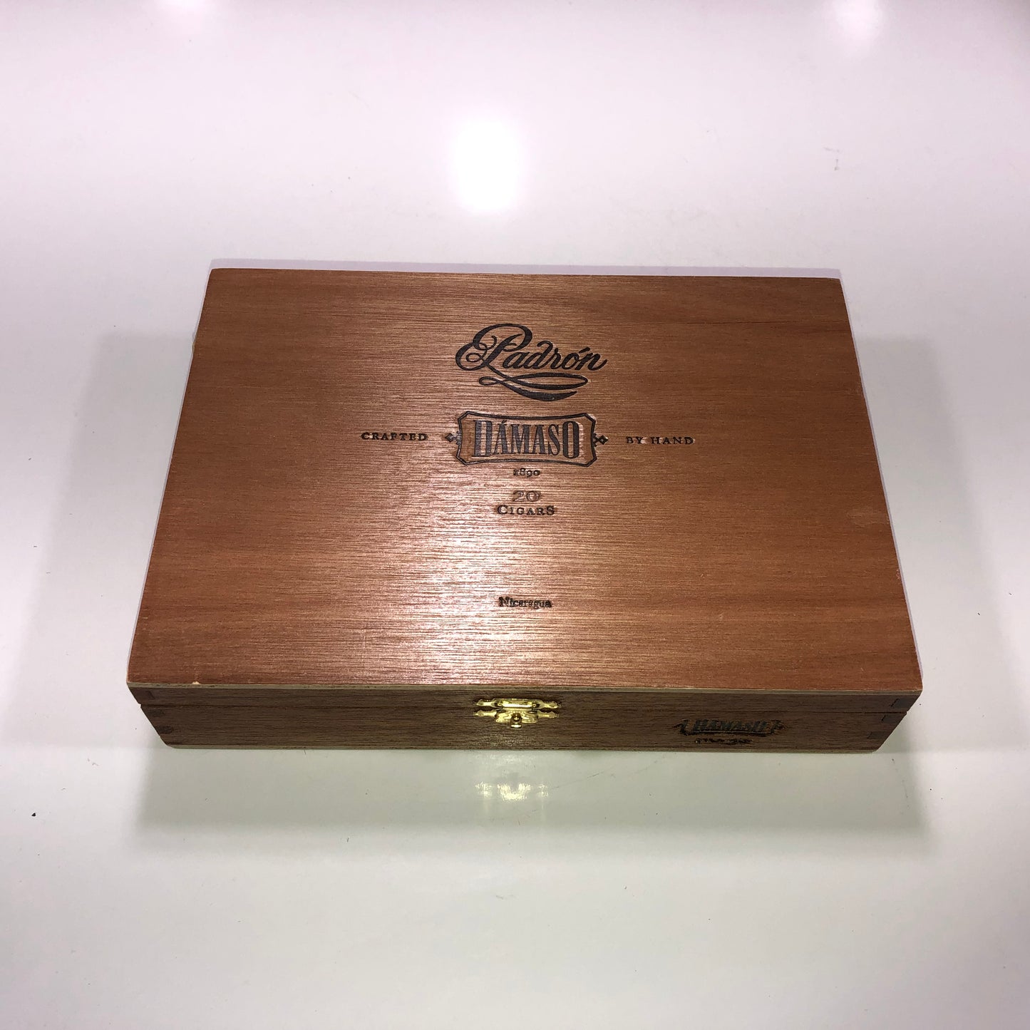 Padron Damaso No32 Empty Wooden Cigar Box 9x6.25x2