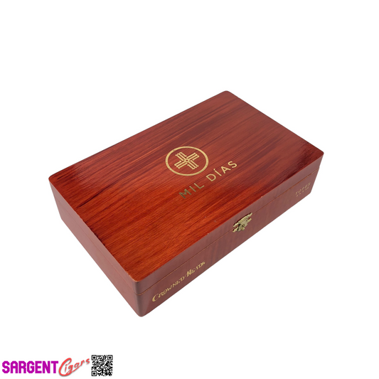 Mil Dias Topes Empty Wooden Cigar Box 9.5x6x2.25