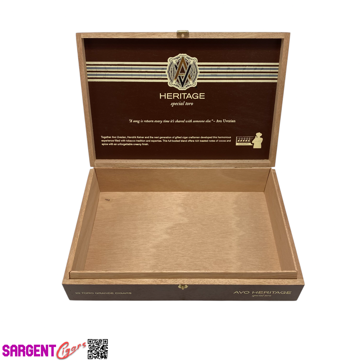 Avo Heritage Special Toro Empty Wooden Cigar Box 10.25x7x2