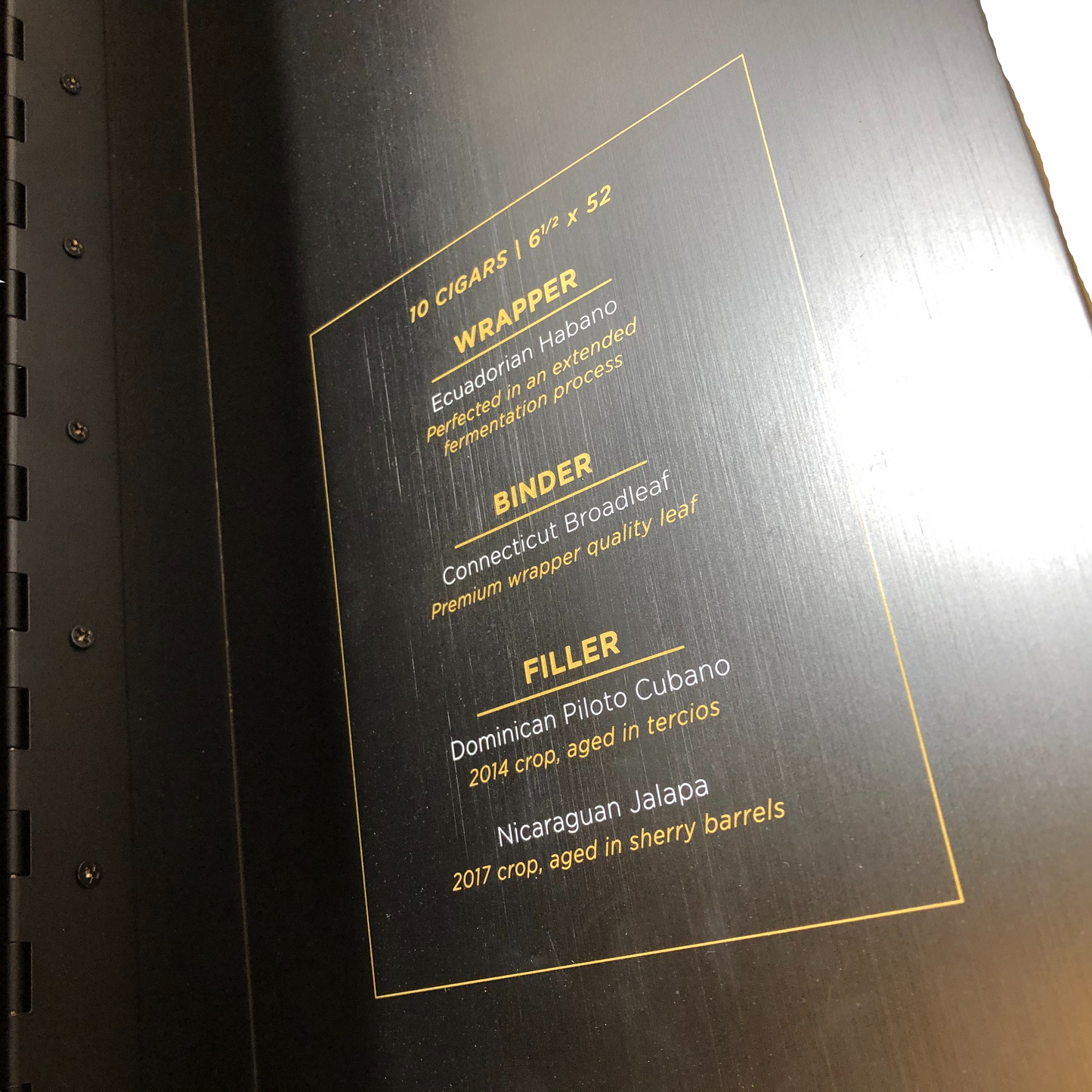 Cohiba Spectre 2021 Empty Metal Display Case 18.5x19.5x4.5