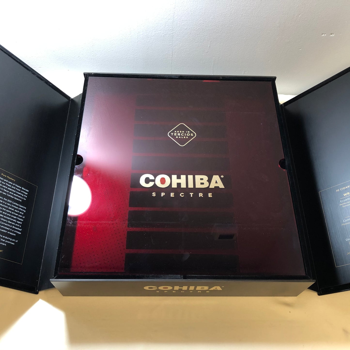 Cohiba Spectre 2021 Empty Metal Display Case 18.5x19.5x4.5